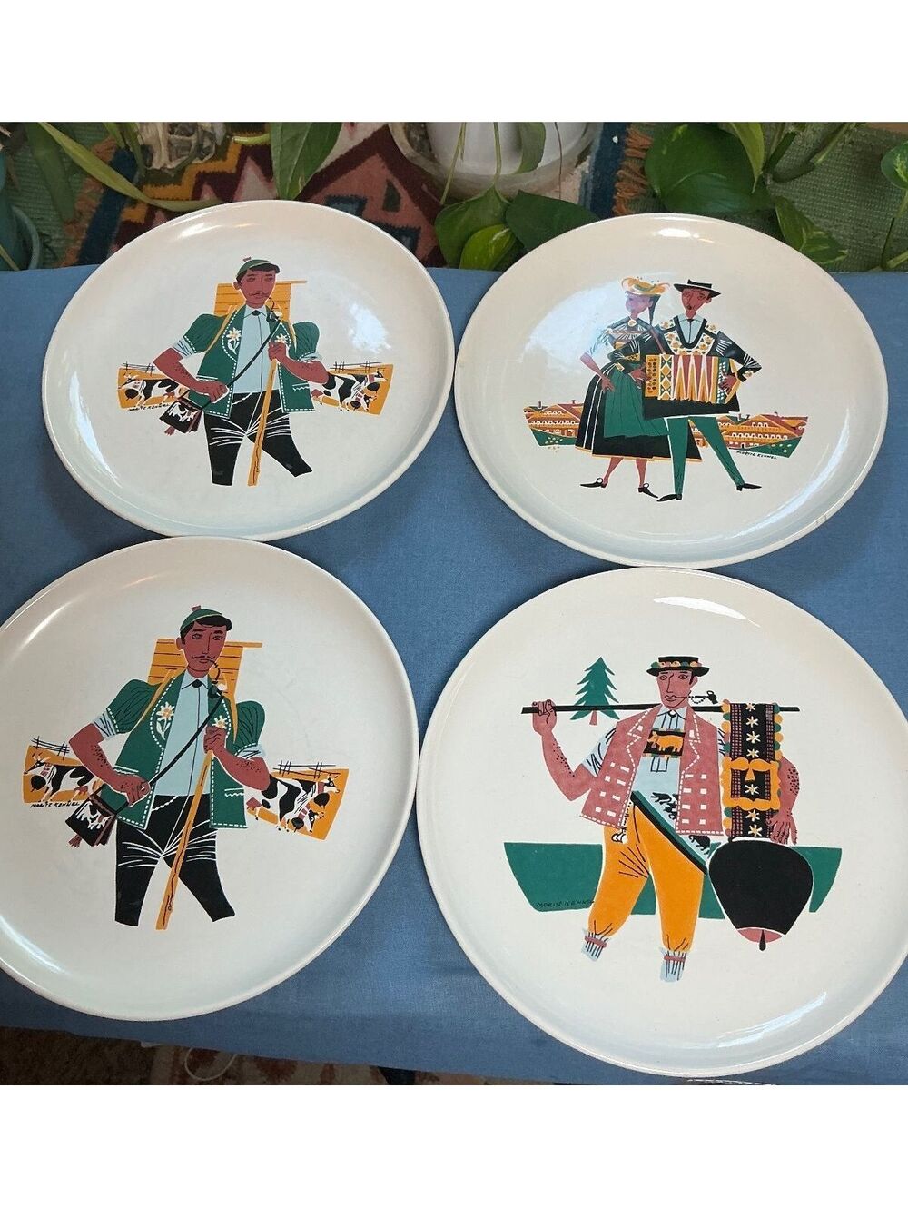 Vintage Set of 4 Landert Moritz Kennel 7-3/4" Plates Swiss Folk Art
